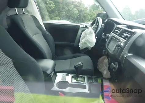 2015 Toyota 4Runner Sr5 z USA, uszkodzony, nr VIN JTEZU5JR5F5086631